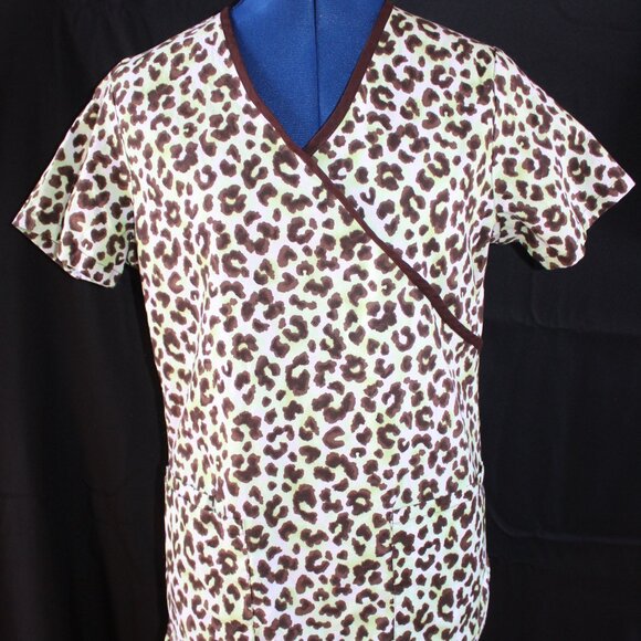 SB Scrubs Tops - SB Scrubs Women's V-Neck Green Brown Animal Print V-Neck Scrub Top Size XS
